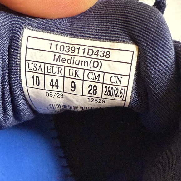 Brooks Adrenaline GTS Blue and Orange Running Shoes - Picture 10 of 10